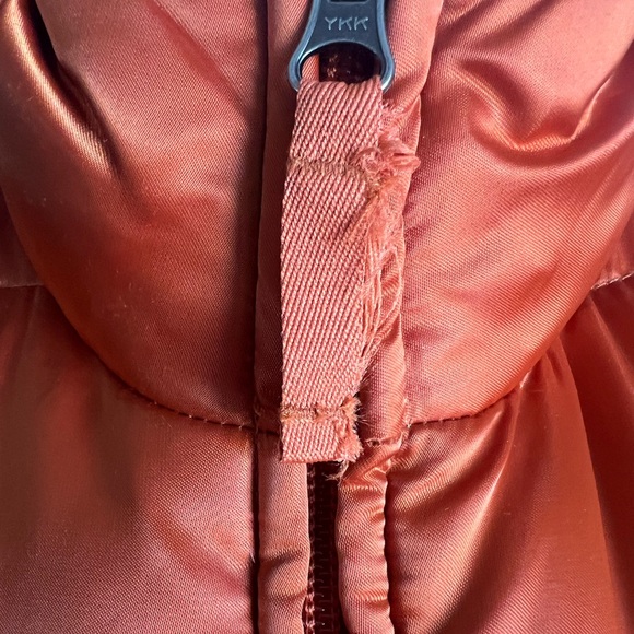 Eddie Bauer Goose Down Puffer vest Women’s size Small - Picture 7 of 9